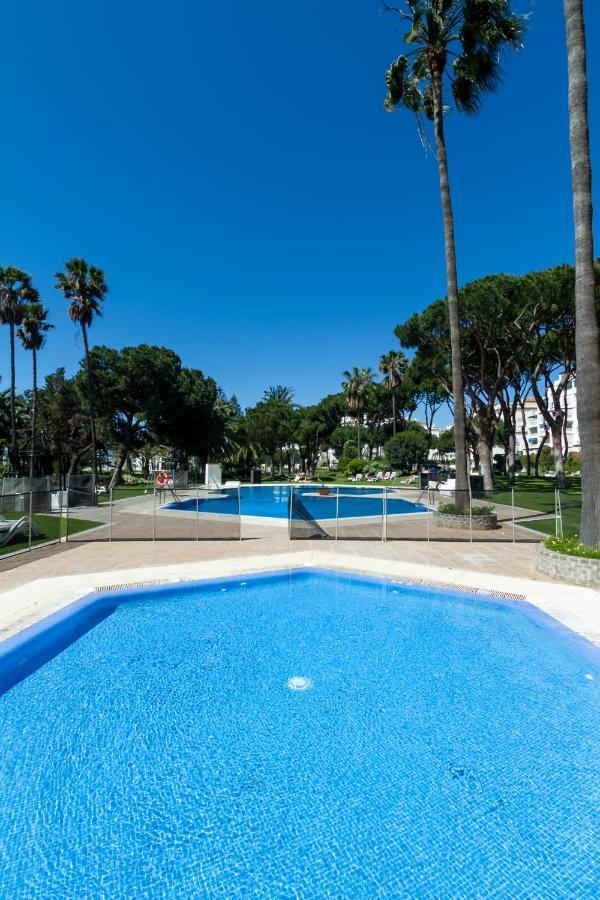 Bird Of Paradise Playas del Duque Banús Suite Apartment Marbella Exterior foto