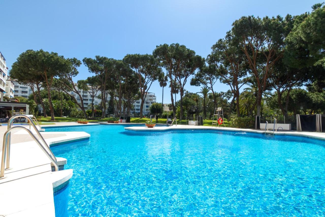 Bird Of Paradise Playas del Duque Banús Suite Apartment Marbella Exterior foto