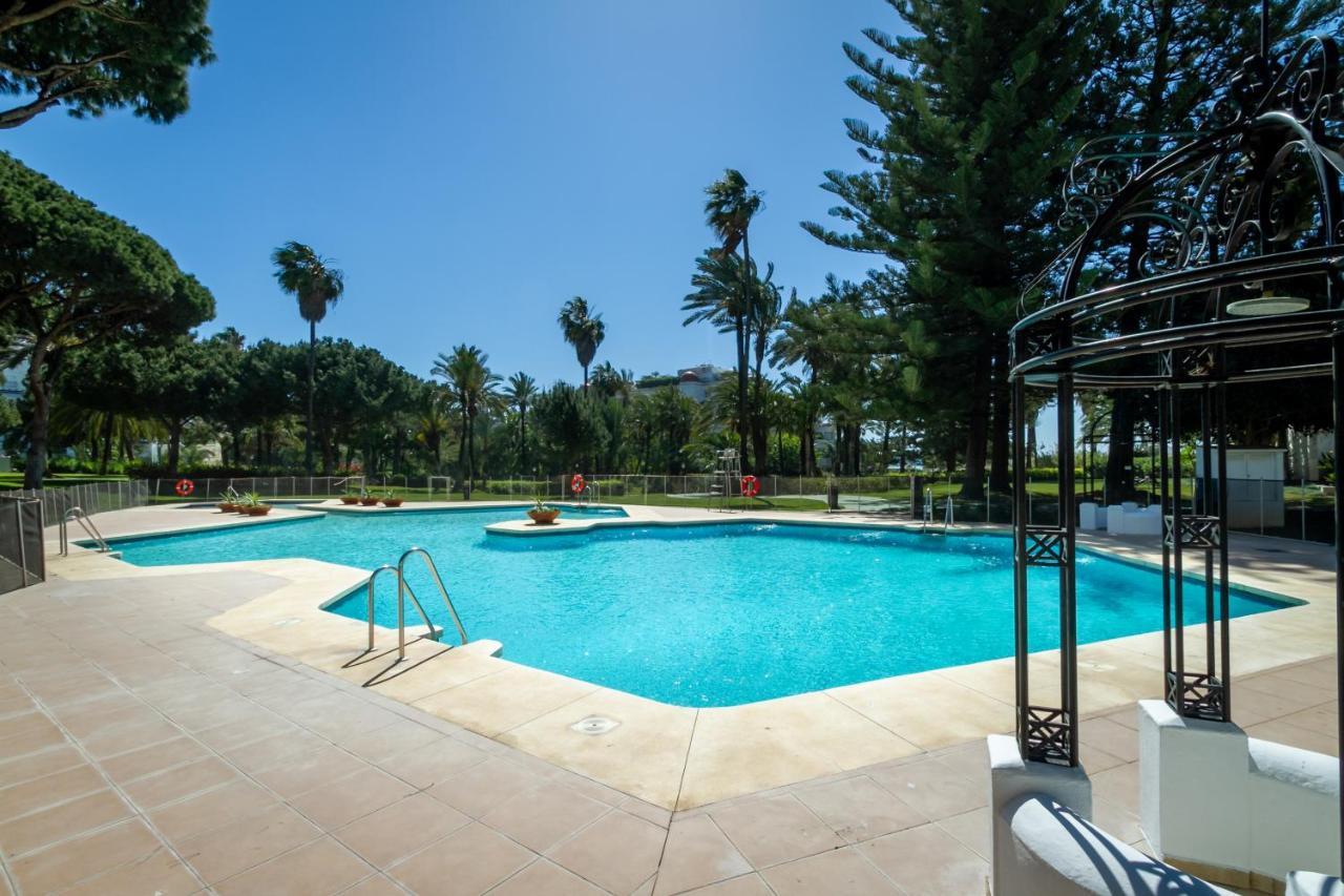 Bird Of Paradise Playas del Duque Banús Suite Apartment Marbella Exterior foto